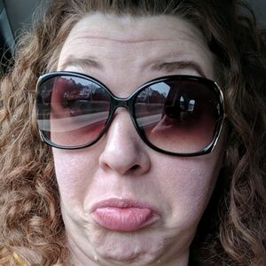 Meet your Posher, Jillian